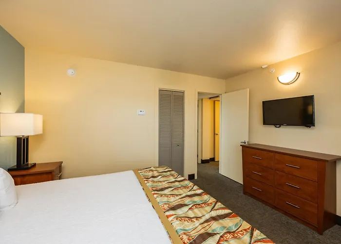 Reges Oceanfront Resort